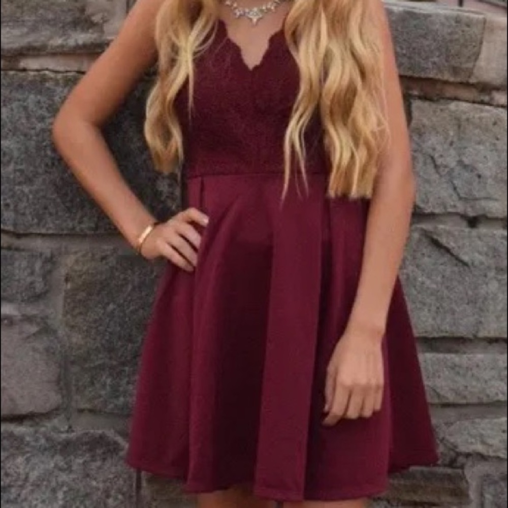 Deep Red Dress - Picture 2 of 3